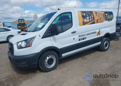 2024 Ford Transit-150 z USA, uszkodzony, nr VIN 1FTYE1Y84RKA02808